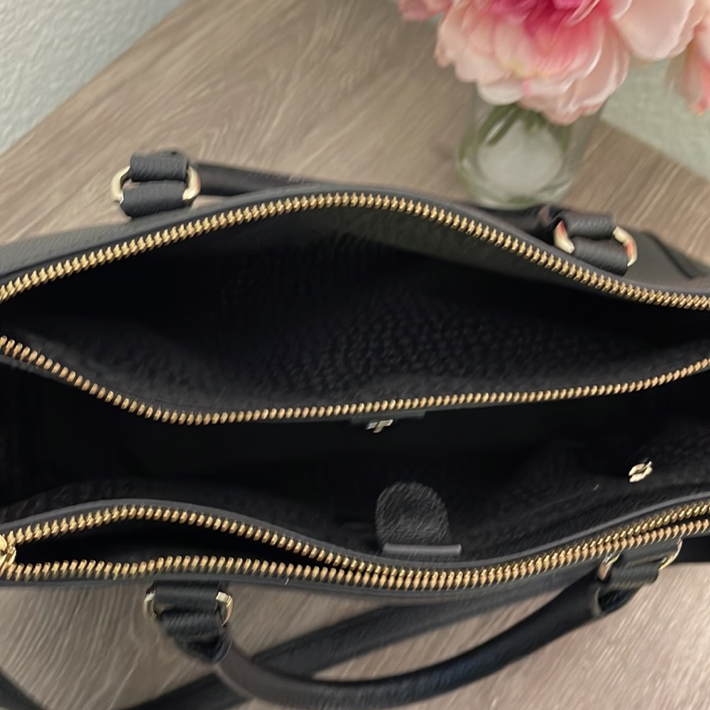 Kate Spade Tote - Picture 5 of 6